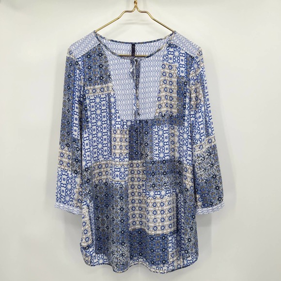 NYDJ Pesant Tunic Blouse Patchwork Blue Floral Size Medium - Picture 1 of 6